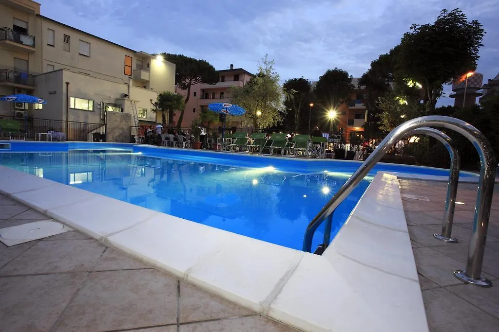 Hotel Vannini Rimini 3*,